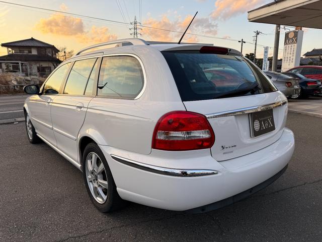 Xタイプエステート 2.0 エグゼクティブエステート ヒーター付き本革シート 純正AW ETC(5枚目)