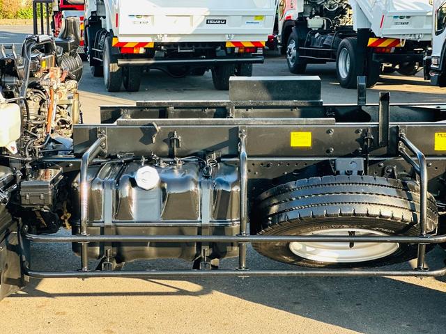 フォワード ３．６ｔダンプ　ＳｈｉｎＭａｙｗａダンプ　ターボ　６速マニュアル　左電動格納ミラー　コボレーン　走行距離７６２３０ＫＭ（25枚目）