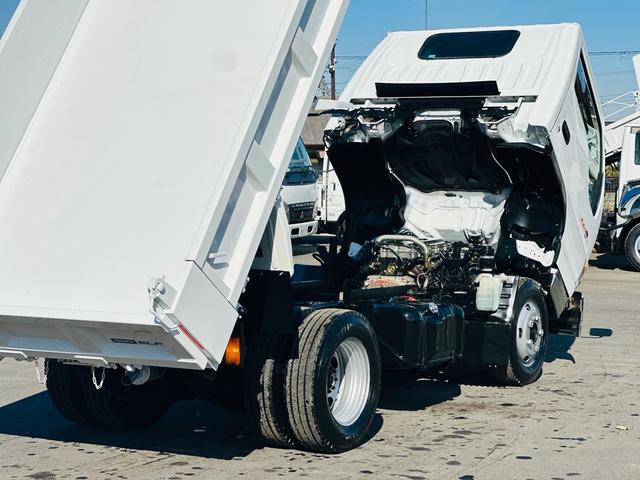 エルフトラック 3tダンプ ShinMaywaダンプ 4.8CommonRail アイドリングストップ クラッチフリー付 左電動格納ミラー 5速マニュアル(20枚目)