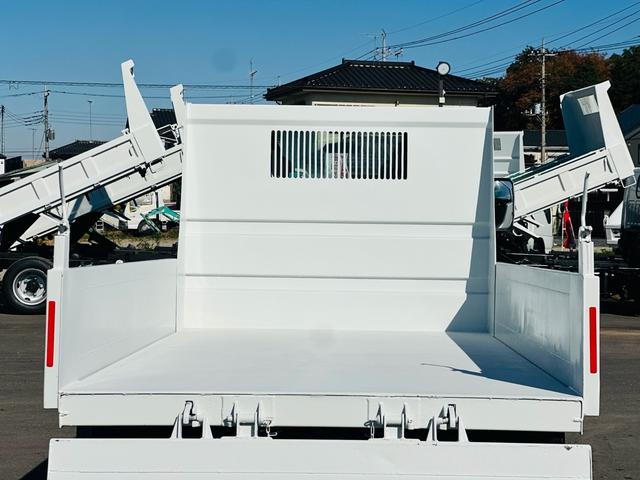 エルフトラック 3tダンプ ShinMaywaダンプ 4.8CommonRail アイドリングストップ クラッチフリー付 左電動格納ミラー 5速マニュアル(30枚目)