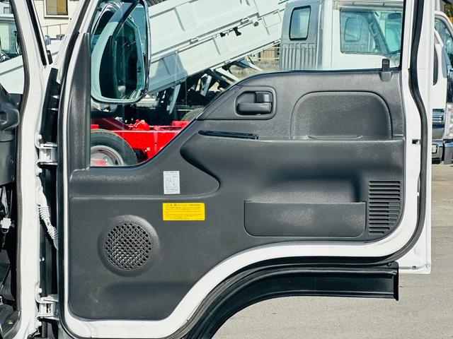 エルフトラック ２ｔ　ダンプ　ＳｈｉｎＭａｙｗａダンプ　４．８ＣＯＭＭＯＮ　ＲＡＩＬ　両側電動格納ミラー　アイドリングストップ　クラッチフリー付　走行距離６８８４９ＫＭ　ＥＴＣ（6枚目）
