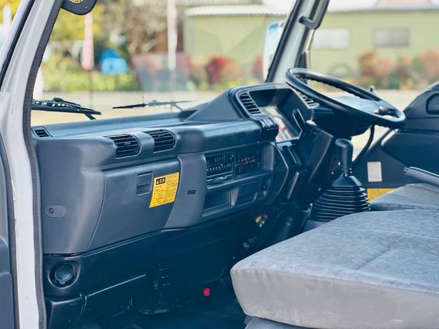 エルフトラック ２ｔ　ダンプ　ＳｈｉｎＭａｙｗａダンプ　４．８ＣＯＭＭＯＮ　ＲＡＩＬ　両側電動格納ミラー　アイドリングストップ　クラッチフリー付　走行距離６８８４９ＫＭ　ＥＴＣ（19枚目）