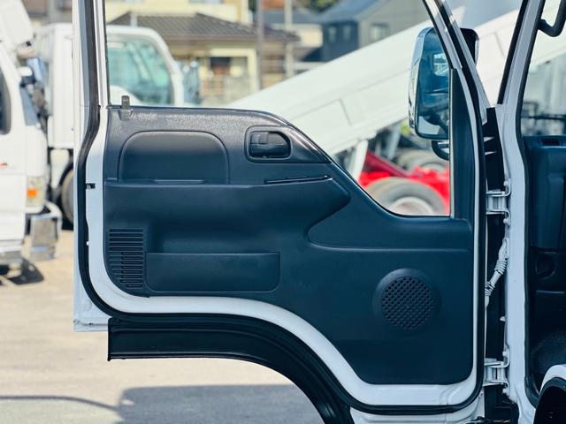 エルフトラック ２ｔ　ダンプ　ＳｈｉｎＭａｙｗａダンプ　４．８ＣＯＭＭＯＮ　ＲＡＩＬ　両側電動格納ミラー　アイドリングストップ　クラッチフリー付　走行距離６８８４９ＫＭ　ＥＴＣ（21枚目）
