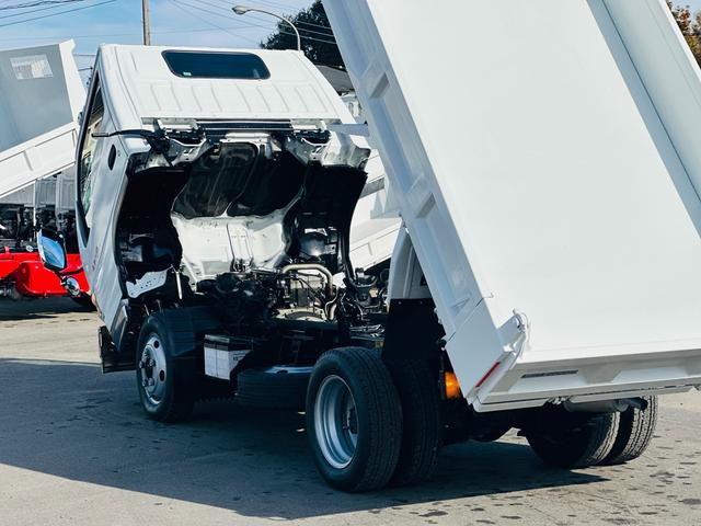 エルフトラック ２ｔ　ダンプ　ＳｈｉｎＭａｙｗａダンプ　４．８ＣＯＭＭＯＮ　ＲＡＩＬ　両側電動格納ミラー　アイドリングストップ　クラッチフリー付　走行距離６８８４９ＫＭ　ＥＴＣ（25枚目）