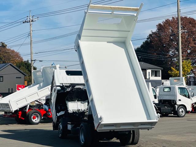 エルフトラック ２ｔ　ダンプ　ＳｈｉｎＭａｙｗａダンプ　４．８ＣＯＭＭＯＮ　ＲＡＩＬ　両側電動格納ミラー　アイドリングストップ　クラッチフリー付　走行距離６８８４９ＫＭ　ＥＴＣ（32枚目）