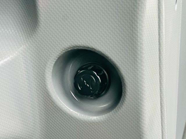 フォワード ３．８５ｔ　ダンプ　ＳｈｉｎＭａｙｗａ　ダンプ　ターボ　６速マニュアル　左電動格納ミラー　電動コボレーン　ロックピン×２　走行距離１１２０９５ＫＭ（10枚目）