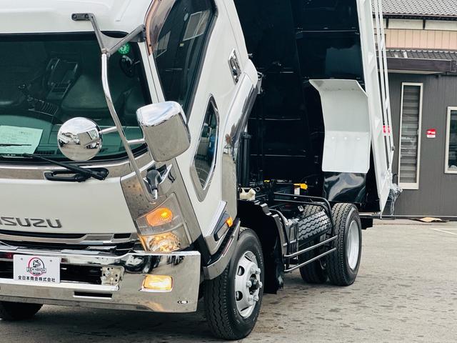 フォワード ３．８５ｔ　ダンプ　ＳｈｉｎＭａｙｗａ　ダンプ　ターボ　６速マニュアル　左電動格納ミラー　電動コボレーン　ロックピン×２　走行距離１１２０９５ＫＭ（24枚目）