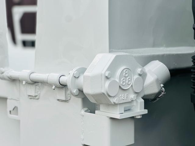 フォワード ３．８５ｔ　ダンプ　ＳｈｉｎＭａｙｗａ　ダンプ　ターボ　６速マニュアル　左電動格納ミラー　電動コボレーン　ロックピン×２　走行距離１１２０９５ＫＭ（39枚目）