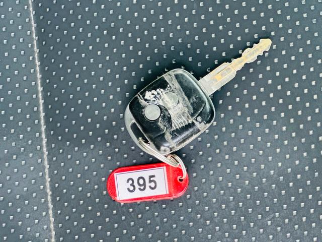 フォワード ３．８５ｔ　ダンプ　ＳｈｉｎＭａｙｗａ　ダンプ　ターボ　６速マニュアル　左電動格納ミラー　電動コボレーン　ロックピン×２　走行距離１１２０９５ＫＭ（41枚目）