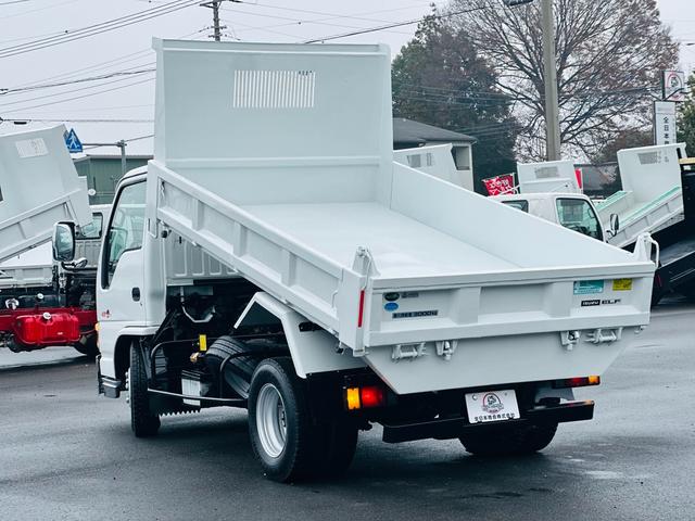 エルフトラック ３ｔ　セフテイローダーダンプ　ＨＡＮＡＭＩＭＡ？ＡＩセミワイドダンプ　４．８ＣＯＭＭＯＮ　ＲＡＩＬ　５速マニュアル　左電動格納ミラー　車検令和８年５月　ロックピンＸ２　ＥＴＣ（4枚目）