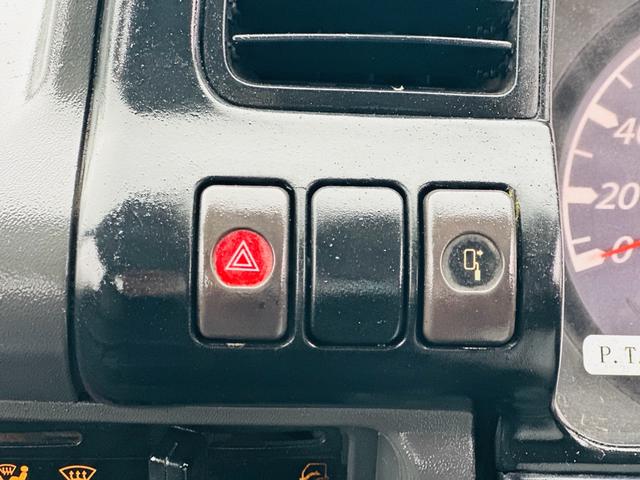 エルフトラック ３ｔ　セフテイローダーダンプ　ＨＡＮＡＭＩＭＡ？ＡＩセミワイドダンプ　４．８ＣＯＭＭＯＮ　ＲＡＩＬ　５速マニュアル　左電動格納ミラー　車検令和８年５月　ロックピンＸ２　ＥＴＣ（12枚目）