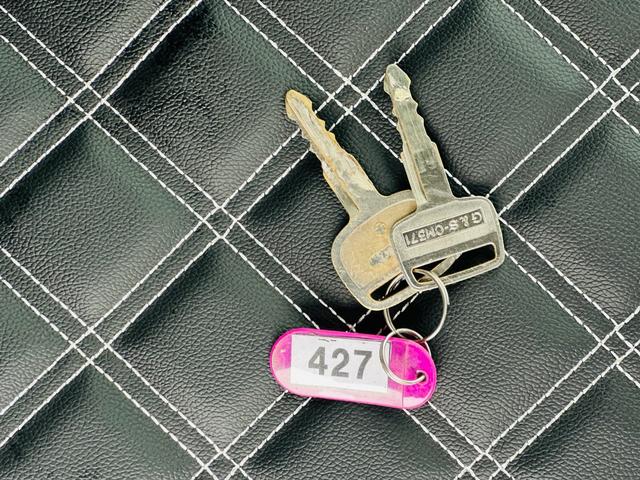 エルフトラック ３ｔ　セフテイローダーダンプ　ＨＡＮＡＭＩＭＡ？ＡＩセミワイドダンプ　４．８ＣＯＭＭＯＮ　ＲＡＩＬ　５速マニュアル　左電動格納ミラー　車検令和８年５月　ロックピンＸ２　ＥＴＣ（46枚目）