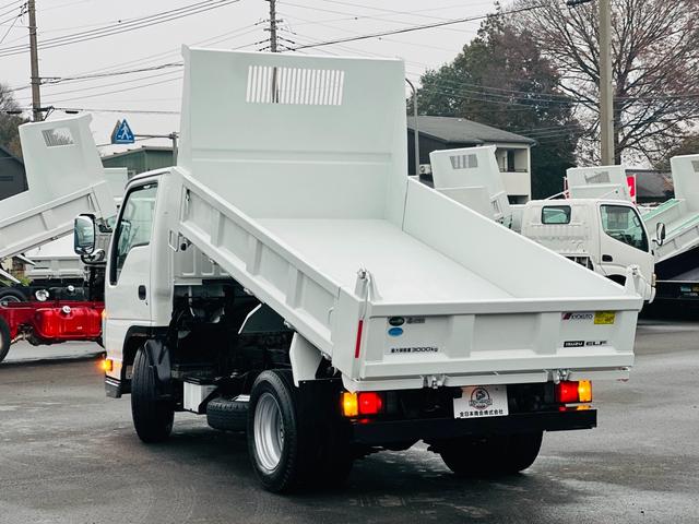 エルフトラック ３ｔ　ダンプ　ＫＹＯＫＵＴＯダンプ　ターボ　左電動格納ミラー　走行距離７９３９６　　６速マニュアル　ＥＴＣ（4枚目）