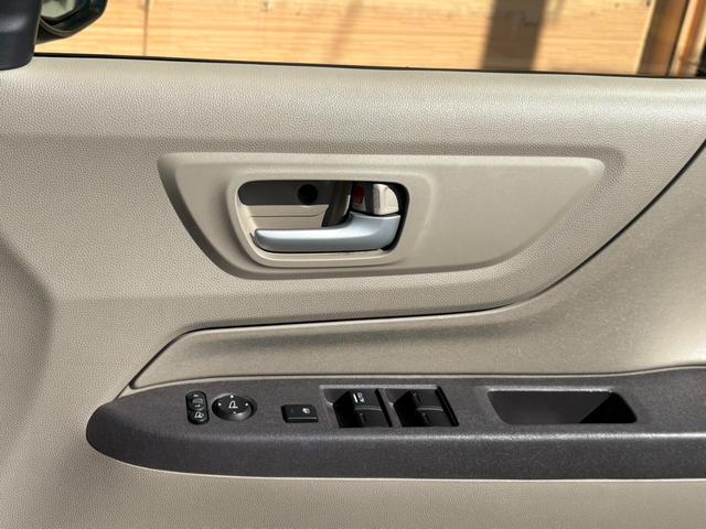 N-WGN G SSパッケージ 衝害軽減/ETC/ナビ・TV/オ‐トエアコン/バックカメラ/プッシュスタ‐ト/スマ‐トキ‐/電動格納ミラ‐/ISOFIX/ドアバイザ‐/タイミングチェ‐ン(28枚目)