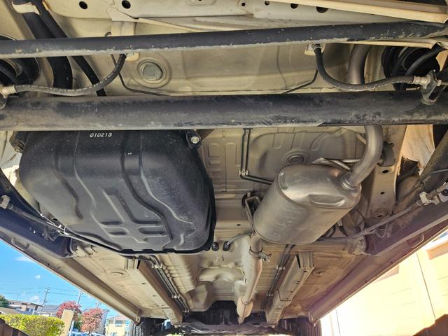 アルトラパン G ナビ・TV/プッシュスタ-ト/スマ-トキ-/タイミングチェ-ン/ドアバイザ-/4人乗り/軽自動車(4枚目)