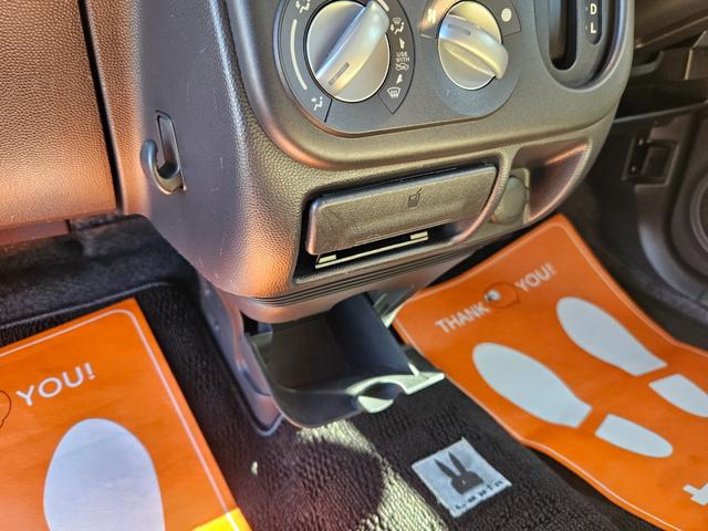 アルトラパン G ナビ・TV/プッシュスタ-ト/スマ-トキ-/タイミングチェ-ン/ドアバイザ-/4人乗り/軽自動車(30枚目)