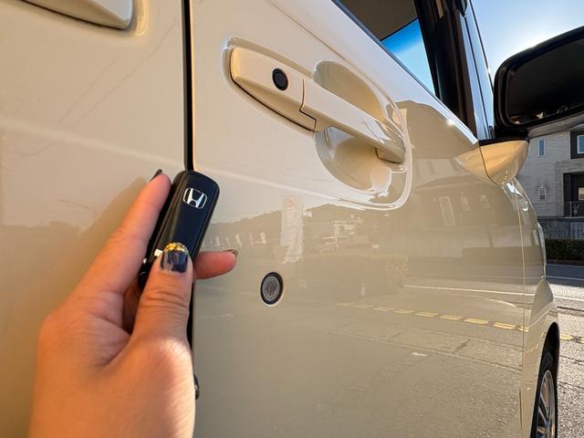 Ｎ－ＢＯＸ Ｇ・Ｌパッケージ　パワ－スライドドア／オ－トエアコン／プッシュスタ－ト／スマ－トキ－／ＣＤ再生／電動格納ミラ－／ＩＳＯＦＩＸ／ドアバイザ－／タイミングチェ－ン（8枚目）