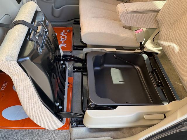 スペーシア Ｘ　ワンオ－ナ－／パワ－スライド／ナビ・ＴＶ／Ｂｌｕｅｔｏｏｔｈ／オ－トエアコン／プッシュスタ－ト／スマ－トキ－／アイドリングストップ／電動格納ミラ－／ドアバイザ－／タイミングチェ－ン／ＩＳＯＦＩＸ（33枚目）