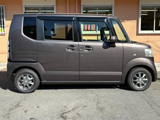 Ｎ－ＢＯＸ Ｇ・Ｌパッケージ　パワ－スライドドア／バックカメラ／ナビ・ＴＶ／オ－トエアコン／プッシュスタ－ト／スマ－トキ－・スペアキ－付／社外アルミホイ－ル／ドアバイザ－／タイミングチェ－ン／ＩＳＯＦＩＸ（6枚目）