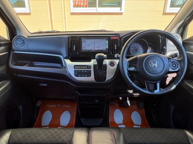 N-WGNカスタム G・Aパッケージ 衝突軽減ブレ-キ/ETC/ナビ・TV/Bluetooth/オ-トエアコン/ハ-フレザ-シ-ト/プッシュスタ-ト/スマ-トキ-/電動格納ミラ-/ドアバイザ-/タイミングチェ-ン/(2枚目)