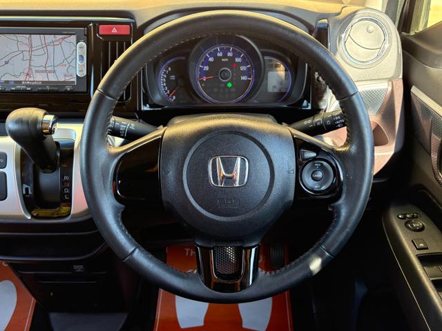 N-WGNカスタム G・Aパッケージ 衝突軽減ブレ-キ/ETC/ナビ・TV/Bluetooth/オ-トエアコン/ハ-フレザ-シ-ト/プッシュスタ-ト/スマ-トキ-/電動格納ミラ-/ドアバイザ-/タイミングチェ-ン/(23枚目)