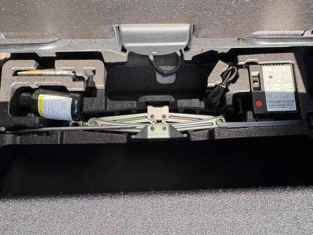 N-WGNカスタム G・Aパッケージ 衝突軽減ブレ-キ/ETC/ナビ・TV/Bluetooth/オ-トエアコン/ハ-フレザ-シ-ト/プッシュスタ-ト/スマ-トキ-/電動格納ミラ-/ドアバイザ-/タイミングチェ-ン/(45枚目)