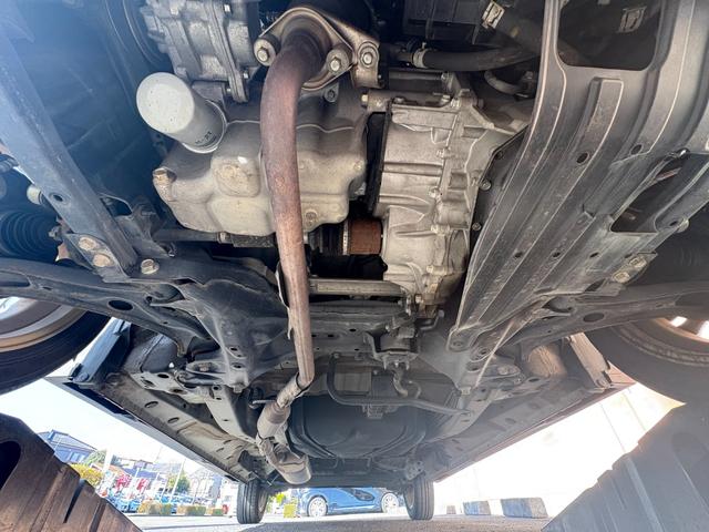 N-BOXカスタム G・Lパッケージ パワ-スライドドア/ナビ・TV/Bluetooth/オ-トエアコン/プッシュスタ-ト/スマ-トキ-/電動格納ミラ-/ドアバイザ-/タイミングチェ-ン/ISOFIX(4枚目)