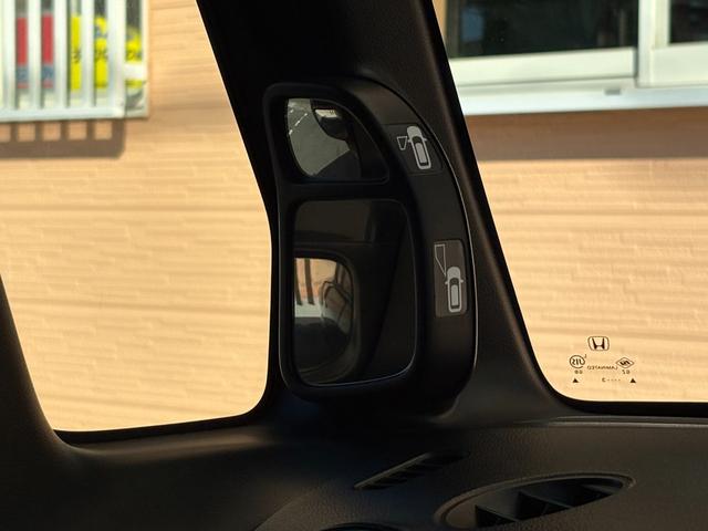 N-BOXカスタム G・Lパッケージ パワ-スライドドア/ナビ・TV/Bluetooth/オ-トエアコン/プッシュスタ-ト/スマ-トキ-/電動格納ミラ-/ドアバイザ-/タイミングチェ-ン/ISOFIX(25枚目)