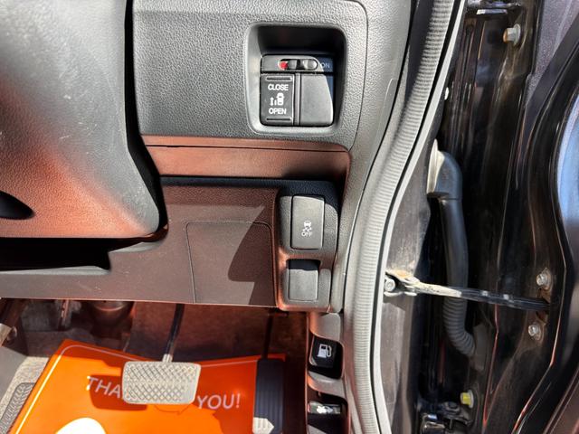 N-BOXカスタム G・Lパッケージ パワ-スライドドア/ナビ・TV/Bluetooth/オ-トエアコン/プッシュスタ-ト/スマ-トキ-/電動格納ミラ-/ドアバイザ-/タイミングチェ-ン/ISOFIX(32枚目)