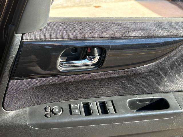 N-BOXカスタム G・Lパッケージ パワ-スライドドア/ナビ・TV/Bluetooth/オ-トエアコン/プッシュスタ-ト/スマ-トキ-/電動格納ミラ-/ドアバイザ-/タイミングチェ-ン/ISOFIX(33枚目)