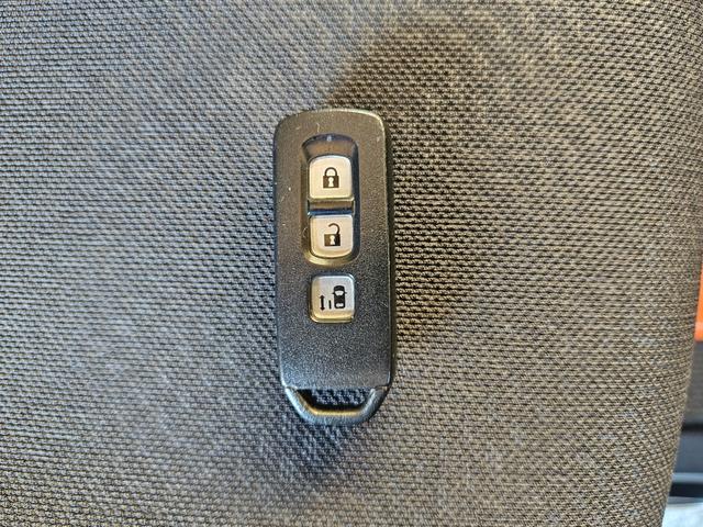 N-BOXカスタム G・Lパッケージ パワ-スライドドア/前後ドラレコ/ETC/ナビ・TV/Bluetooth/オ-トエアコン/プッシュスタ-ト/スマ-トキ-/電動格納ミラ-/アイドリングストップ/ドアバイザ-/Tチェ-ン/ISOFIX(28枚目)