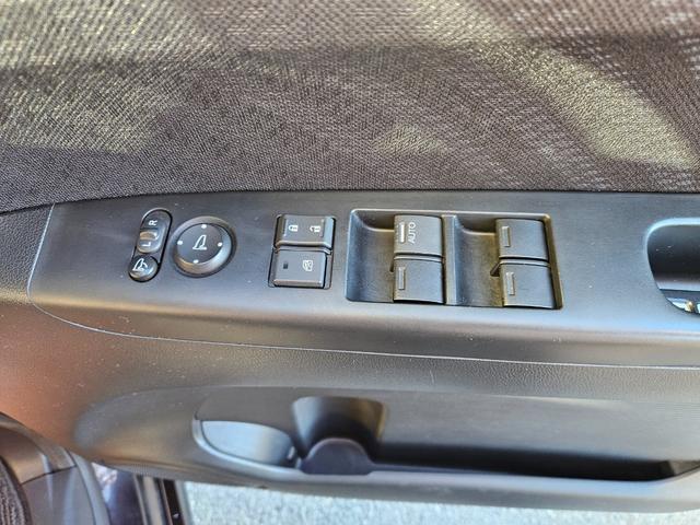 N-BOXカスタム G・Lパッケージ パワ-スライドドア/前後ドラレコ/ETC/ナビ・TV/Bluetooth/オ-トエアコン/プッシュスタ-ト/スマ-トキ-/電動格納ミラ-/アイドリングストップ/ドアバイザ-/Tチェ-ン/ISOFIX(30枚目)