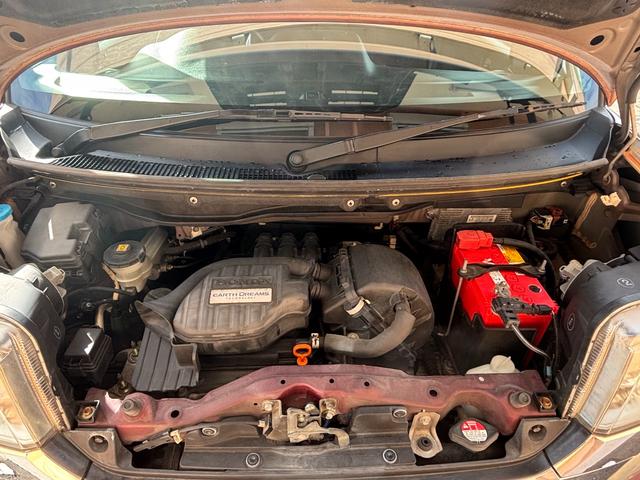 Ｎ－ＢＯＸカスタム Ｇ　両側スライド／オ－トライト／社外アルミホイ－ル／プッシュスタ－ト／スマ－トキ－／ＣＤ再生／ＡＵＸ入力／電動格納ミラ－／アイドリングストップ／ドアバイザ－／タイミングチェ－ン／ＩＳＯＦＩＸ（4枚目）