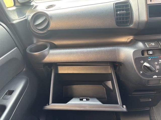 Ｎ－ＢＯＸカスタム Ｇ　両側スライド／オ－トライト／社外アルミホイ－ル／プッシュスタ－ト／スマ－トキ－／ＣＤ再生／ＡＵＸ入力／電動格納ミラ－／アイドリングストップ／ドアバイザ－／タイミングチェ－ン／ＩＳＯＦＩＸ（36枚目）