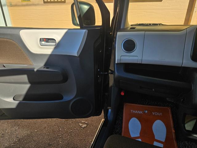 ＭＲワゴン Ｘ　ワンオ－ナ－／ＥＴＣ／ナビ・ＴＶ／オ－トエアコン／プッシュスタ－ト／スマ－トキ－・スペアキ－／電動格納ミラ－／ドアバイザ－／タイミングチェ－ン（32枚目）