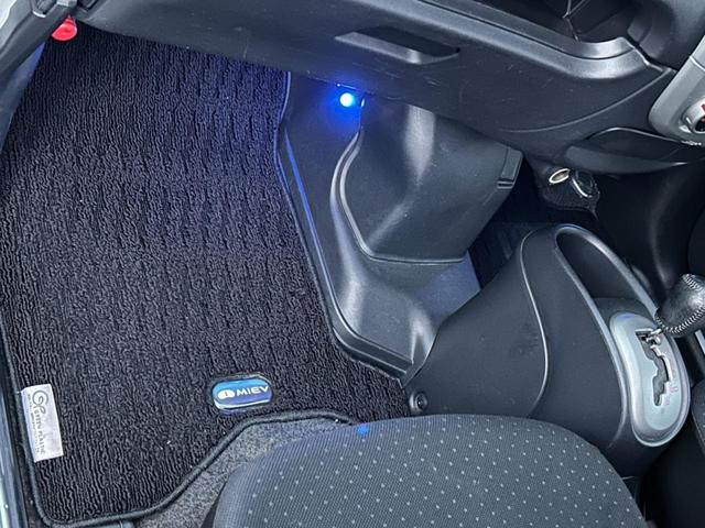 ベースグレード　イクリプスメモリーナビ　バックカメラ　ＥＴＣ　スマートキー　ＬＥＤヘッドライト　純正アルミ　電気自動車(39枚目)