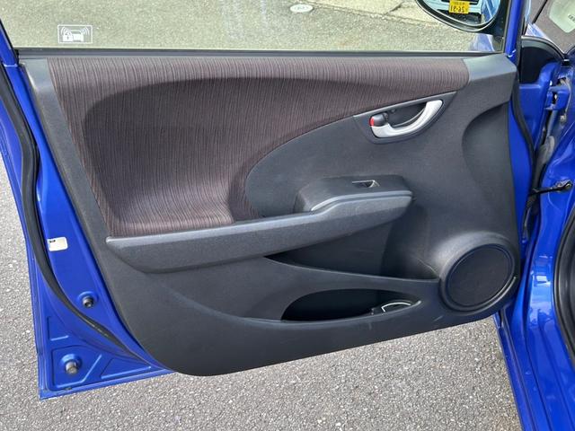 フィットハイブリッド ＸＨセレクション　ファインスタイル　ナビＢカメラＥＴＣ　走行距離８０，８１６キロ（34枚目）