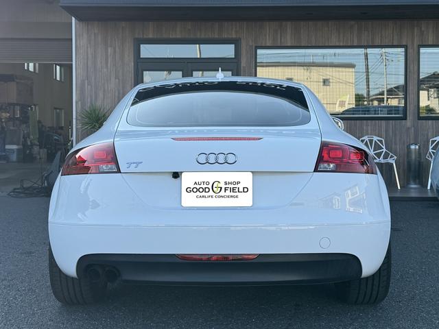 TTクーペ 2.0TFSI 本革シート/19インチAW/電動格納式リアスポイラー/バイキセノンヘッドライト(7枚目)