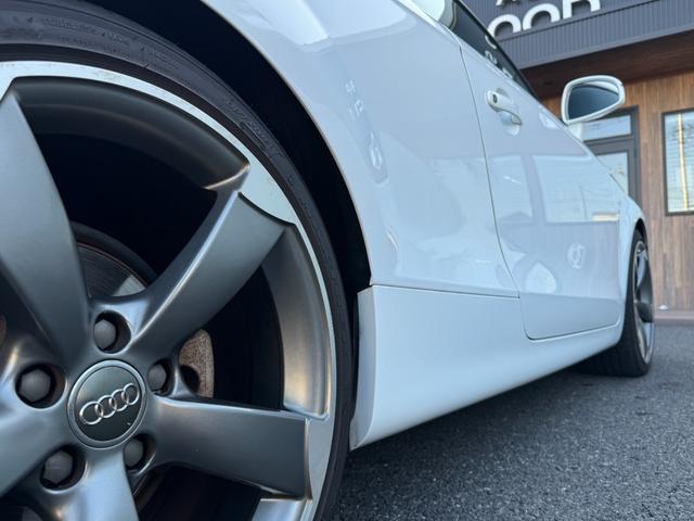 TTクーペ 2.0TFSI 本革シート/19インチAW/電動格納式リアスポイラー/バイキセノンヘッドライト(16枚目)