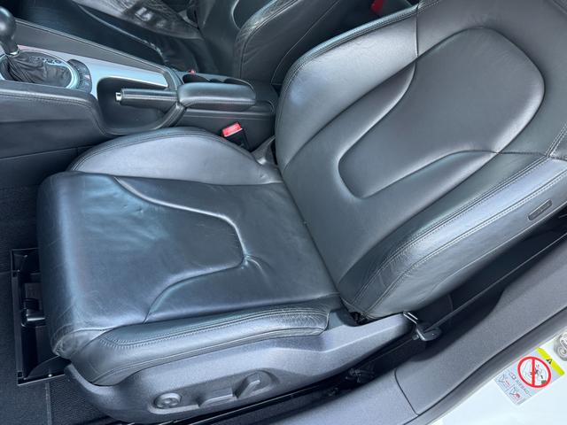 TTクーペ 2.0TFSI 本革シート/19インチAW/電動格納式リアスポイラー/バイキセノンヘッドライト(35枚目)