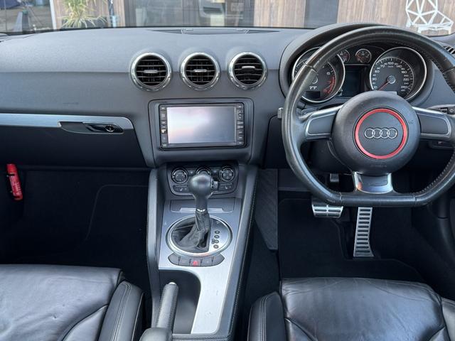 TTクーペ 2.0TFSI 本革シート/19インチAW/電動格納式リアスポイラー/バイキセノンヘッドライト(36枚目)