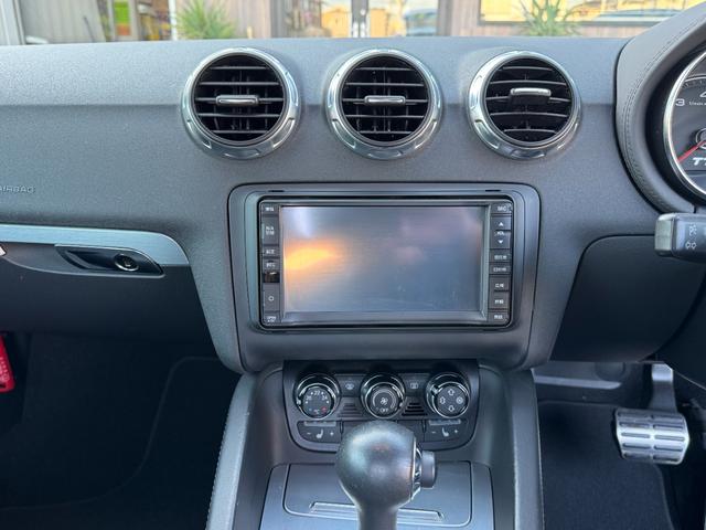 TTクーペ 2.0TFSI 本革シート/19インチAW/電動格納式リアスポイラー/バイキセノンヘッドライト(39枚目)