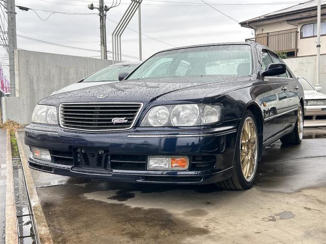 シーマ ３０ＴＲ　オートクルーズコントロール　ナビ　社外１９ＡＷ　オートライト　ＡＴ　キーレスエントリー　電動格納ミラー　ターボ　パワーシート　カセット　ＡＢＳ　エアコン　パワーステアリング　パワーウィンドウ（12枚目）