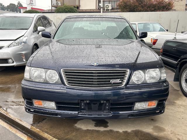 シーマ ３０ＴＲ　オートクルーズコントロール　ナビ　社外１９ＡＷ　オートライト　ＡＴ　キーレスエントリー　電動格納ミラー　ターボ　パワーシート　カセット　ＡＢＳ　エアコン　パワーステアリング　パワーウィンドウ（13枚目）