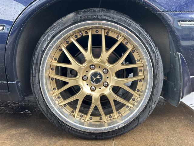 シーマ ３０ＴＲ　オートクルーズコントロール　ナビ　社外１９ＡＷ　オートライト　ＡＴ　キーレスエントリー　電動格納ミラー　ターボ　パワーシート　カセット　ＡＢＳ　エアコン　パワーステアリング　パワーウィンドウ（20枚目）