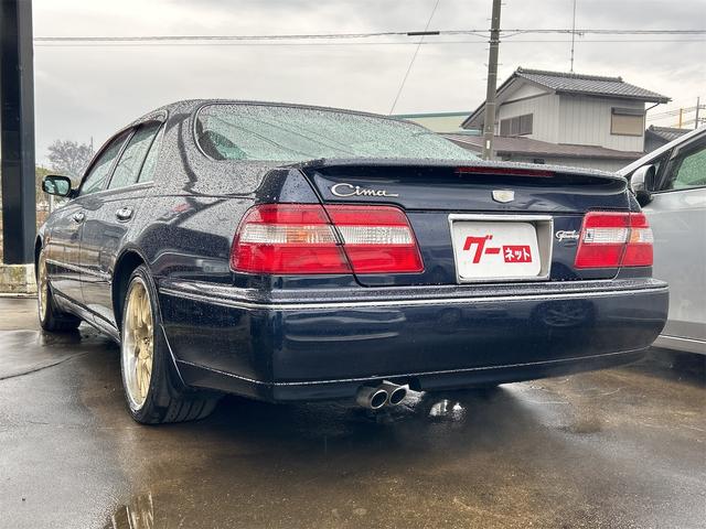 シーマ ３０ＴＲ　オートクルーズコントロール　ナビ　社外１９ＡＷ　オートライト　ＡＴ　キーレスエントリー　電動格納ミラー　ターボ　パワーシート　カセット　ＡＢＳ　エアコン　パワーステアリング　パワーウィンドウ（21枚目）