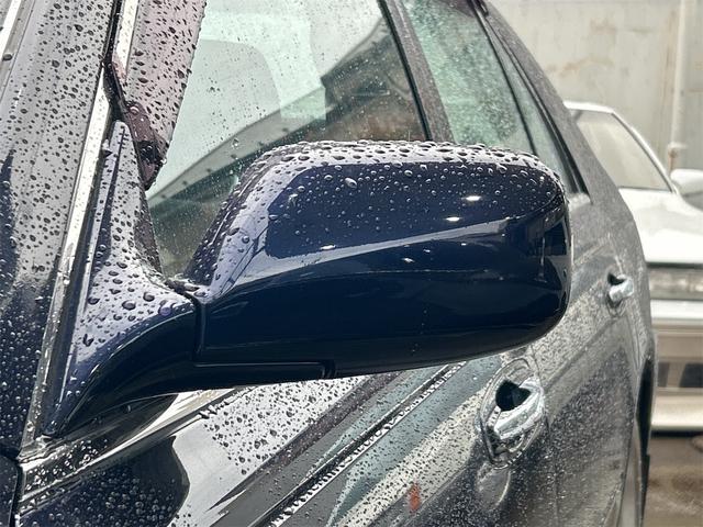 シーマ ３０ＴＲ　オートクルーズコントロール　ナビ　社外１９ＡＷ　オートライト　ＡＴ　キーレスエントリー　電動格納ミラー　ターボ　パワーシート　カセット　ＡＢＳ　エアコン　パワーステアリング　パワーウィンドウ（30枚目）