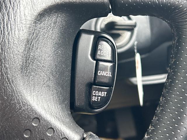 シーマ ３０ＴＲ　オートクルーズコントロール　ナビ　社外１９ＡＷ　オートライト　ＡＴ　キーレスエントリー　電動格納ミラー　ターボ　パワーシート　カセット　ＡＢＳ　エアコン　パワーステアリング　パワーウィンドウ（39枚目）