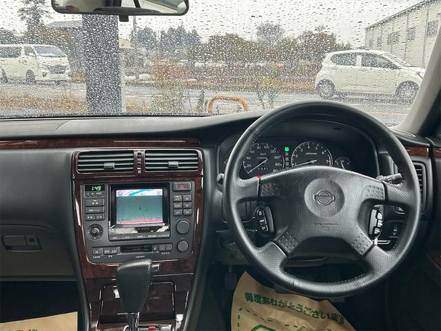 シーマ ３０ＴＲ　オートクルーズコントロール　ナビ　社外１９ＡＷ　オートライト　ＡＴ　キーレスエントリー　電動格納ミラー　ターボ　パワーシート　カセット　ＡＢＳ　エアコン　パワーステアリング　パワーウィンドウ（46枚目）