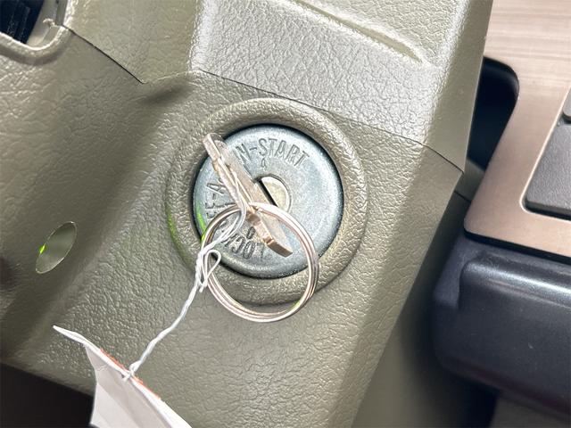 ローレル グランドエクストラ　ＡＴ　カセット　ラジオ　エアコン　フェンダーミラー　ＲＢ２０（6枚目）